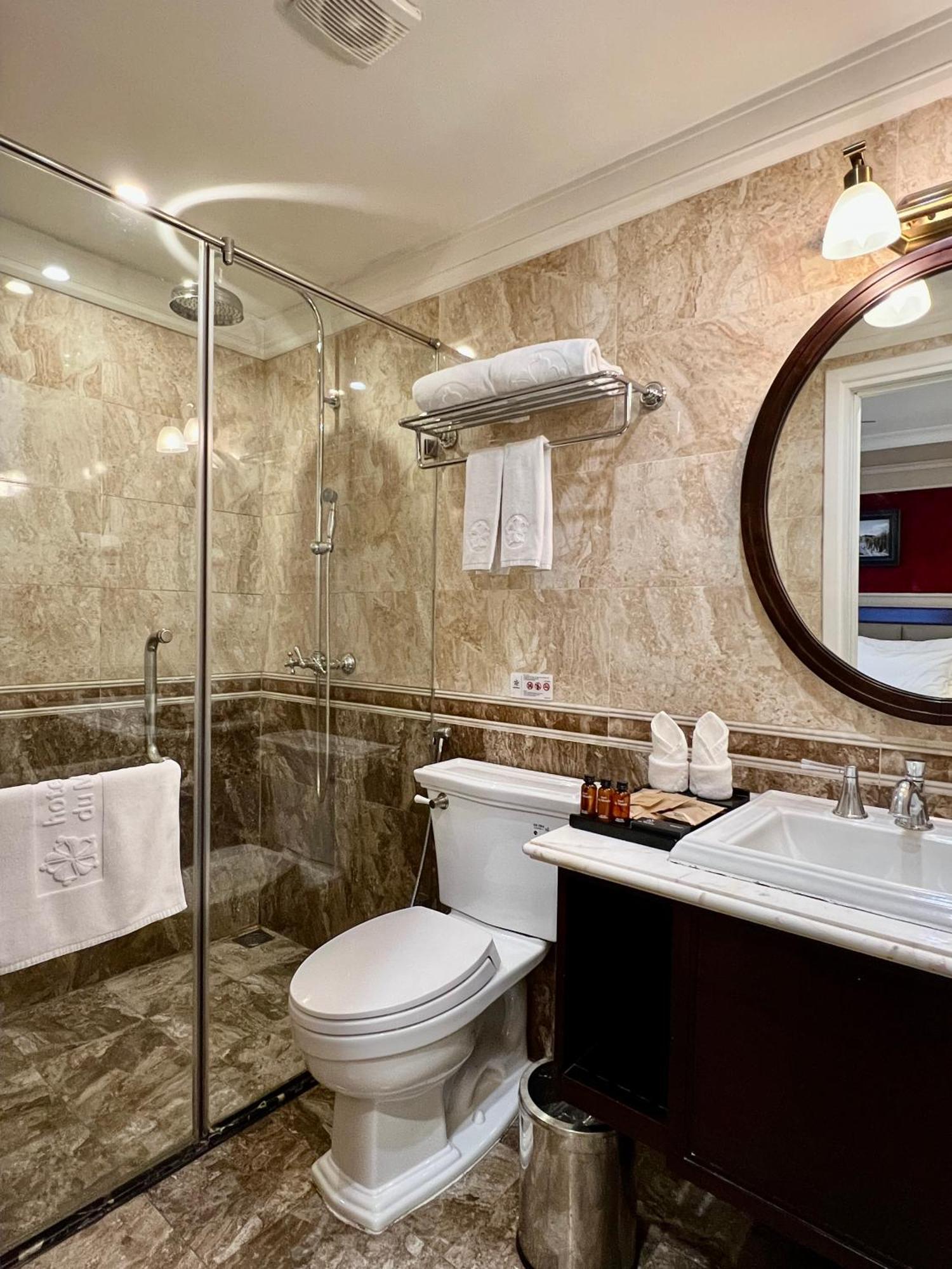 Du Monde 4* Hà Nội